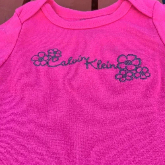 Five for 25 Calvin Klein, hot pink, soft cotton onesie - Picture 2 of 4
